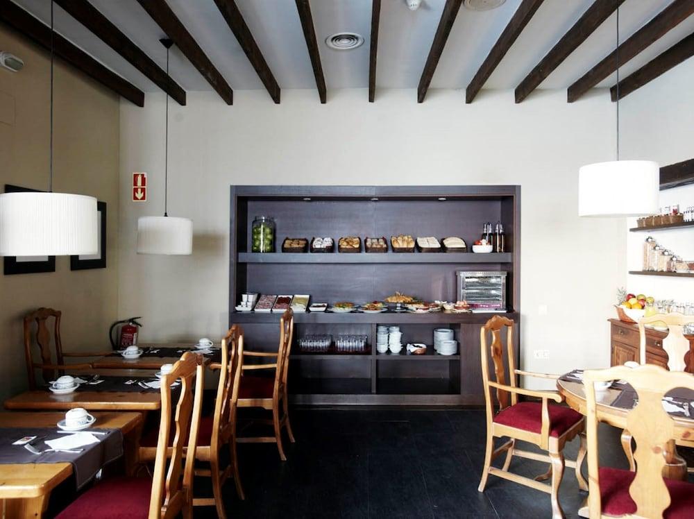 Maribel Hotel